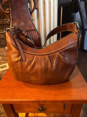 Coach Vintage Ergo Pleated British Tan Leather Hobo Bag F13730